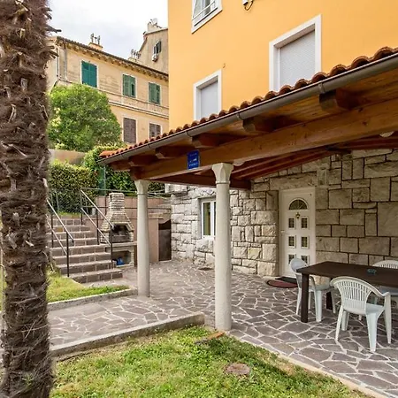Apartment Vallelosca Garden